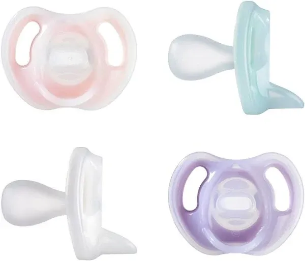 2 Tommee Tippee Ultra Light Soft Silicone Pacifiers 0-6 Month Green and White