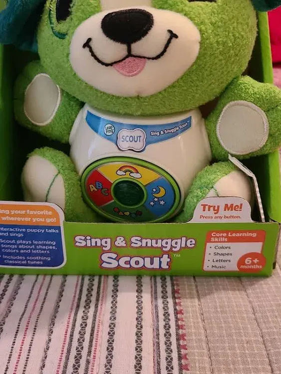 Sing And Snuggle Scout by Leap Frog