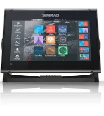 Simrad GO9 XSE with Active Imaging 3-in-1 Transducer and C-MAP Discover Chart