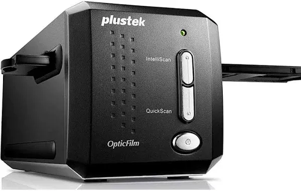 Plustek OpticFilm 8200i SE Film Scanner