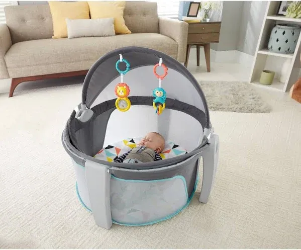 Fisher-Price Portable Bassinet On-The-Go Baby Dome