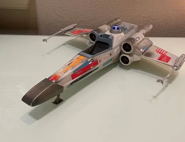 Hasbro Star Wars The Vintage Collection Luke Skywalker's X-Wing Fighter