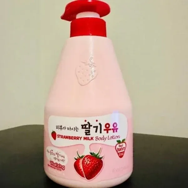 Stylevana Milk Body Lotion Strawberry 560g