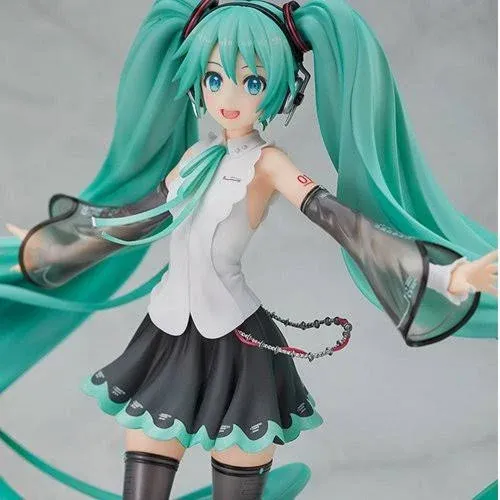 Good Smile Company Hatsune Miku NT 1/8 Figure