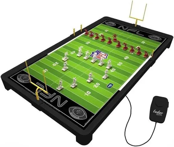 Tudor Games NFL Electric Football Game