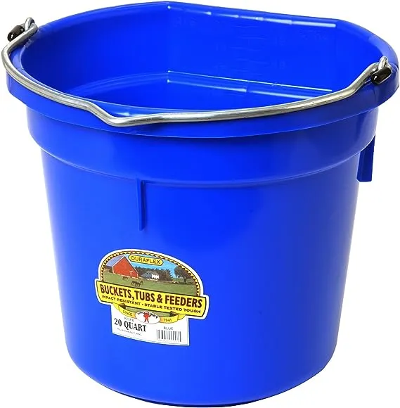 Little Giant® Flat Back Plastic Animal Feed Bucket | Animal Feed Bucket with Metal Handle | Horse Feed & Water Bucket | 20 Quarts | Blue