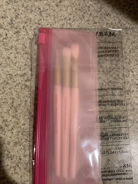 Mary kay Mini Essential Makeup Brush Set ( New Limited Edition 2020)