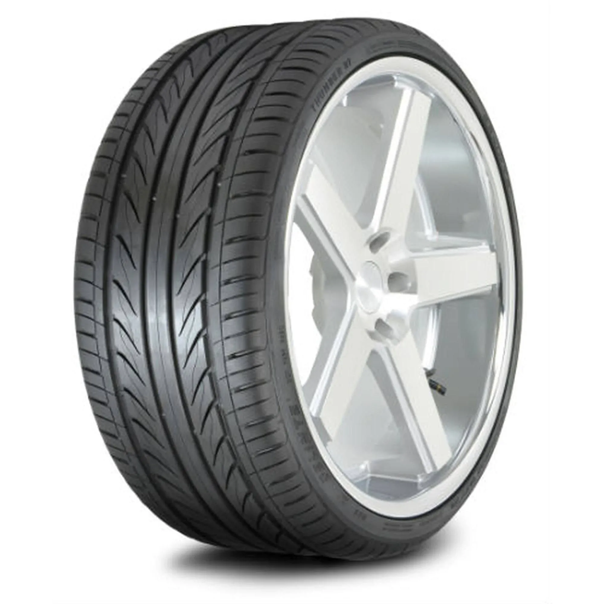 Delinte Thunder D7 UHP Tires, P225/45R19 96W | SimpleTire